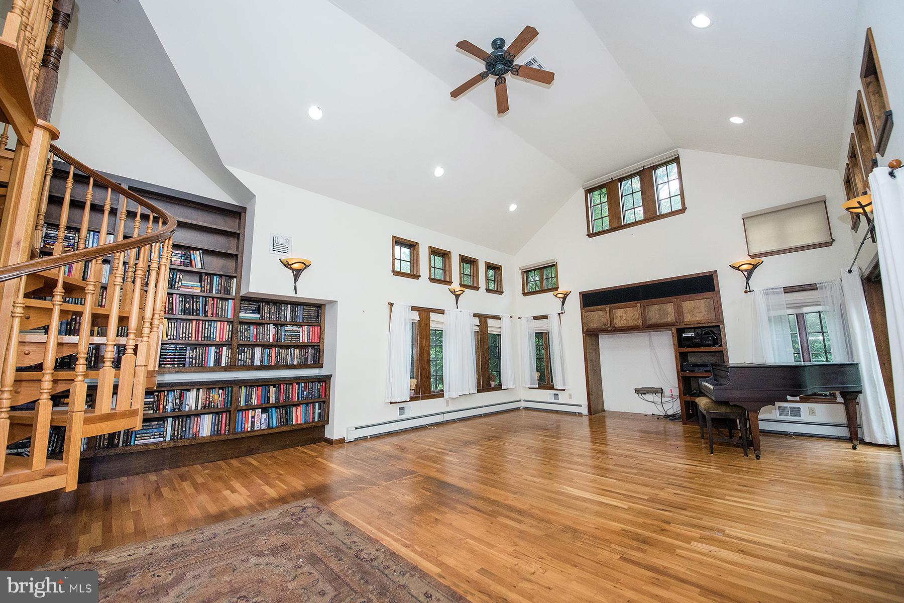 136 Ellisdale Road Allentown, NJ 08501 - Photo 11 of 63 Gallery Image 11