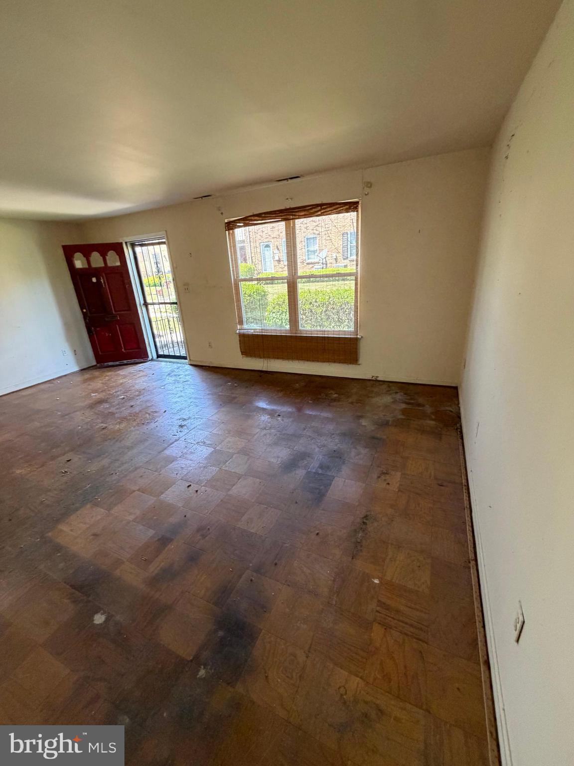 1831 Addison Road South District Heights, MD 20747 - Photo 9 of 42 Living "Room