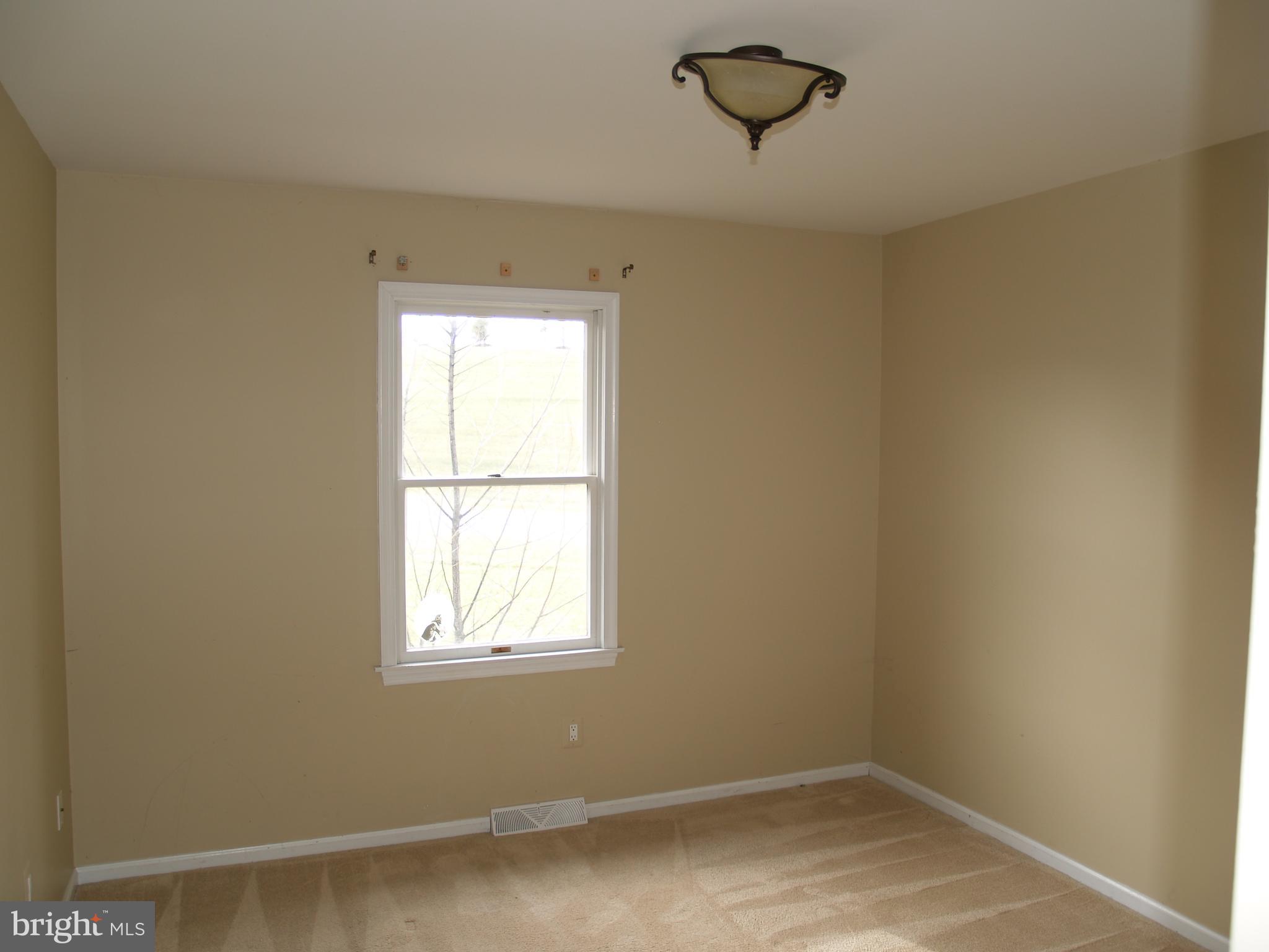2103 Heffner Road Fogelsville, PA 18051 - Photo 9 of 18 Gallery Image 9