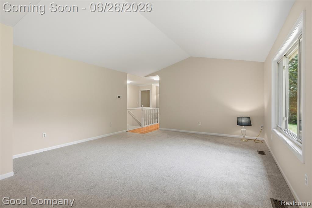 21466 Ruth Street Farmington, MI 48336 - Photo 8 of 37