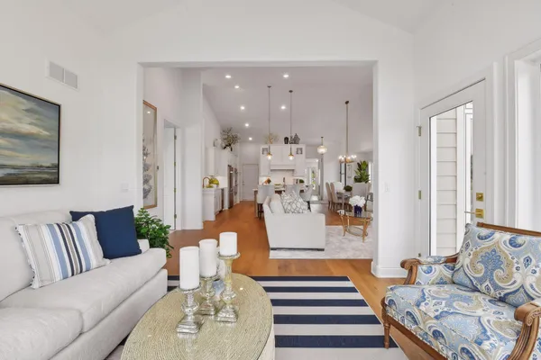 $1,000,380 | 4576 Tovero Trail, Medina, MN 55340