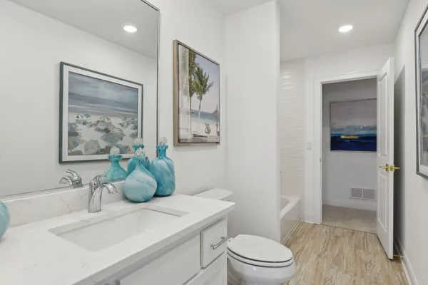 $1,000,380 | 4576 Tovero Trail, Medina, MN 55340