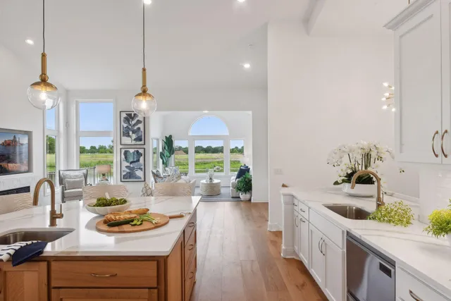 $1,000,380 | 4576 Tovero Trail, Medina, MN 55340