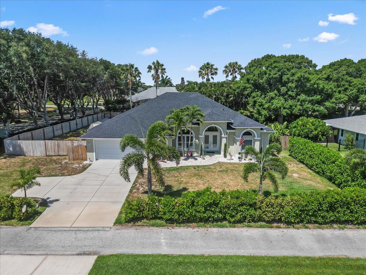 2605 South Courtenay Pkwy