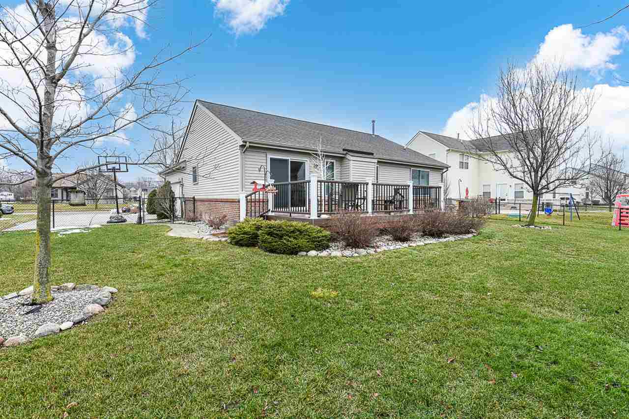 51879 Rivard Road New Baltimore, MI 48047 - Photo 28 of 28 50031729-27.JPG