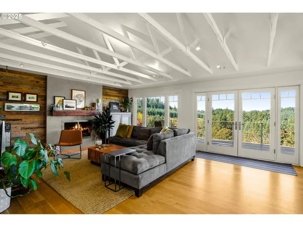 $1,499,800 | 20805 Northeast Big Fir Lane, Dundee, OR 97115