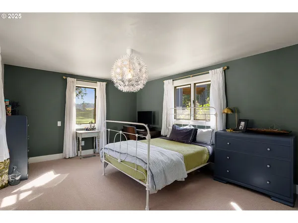 $1,499,800 | 20805 Northeast Big Fir Lane, Dundee, OR 97115