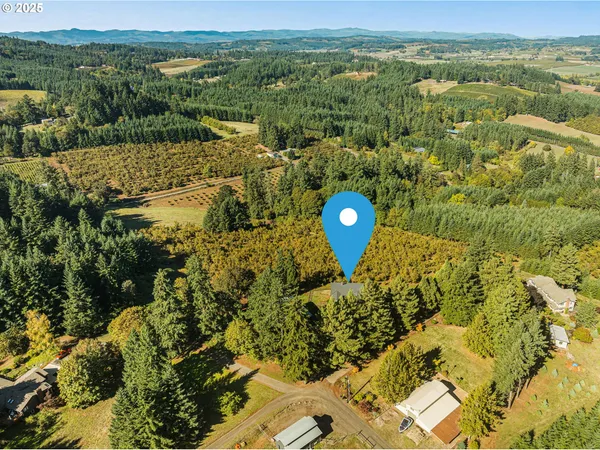 $1,499,800 | 20805 Northeast Big Fir Lane, Dundee, OR 97115