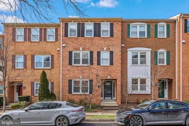 $1,150,000 | 1104 North Vermont Street, Arlington, VA 22201