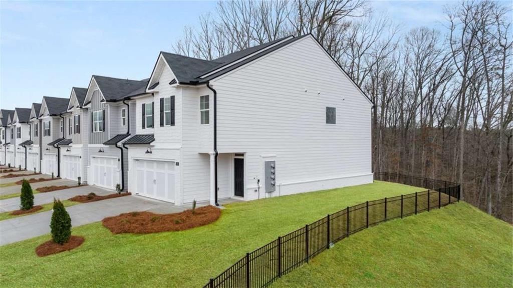 245 Sound Circle Stockbridge, GA 30281 - Photo 5 of 59