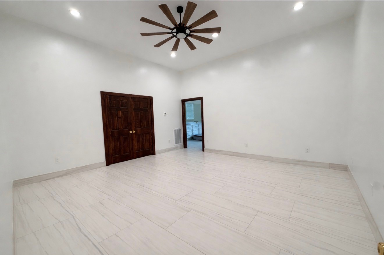 25910 Maplewood Drive Spring, TX 77386 - Photo 13 of 38 master bedroom 1st floor