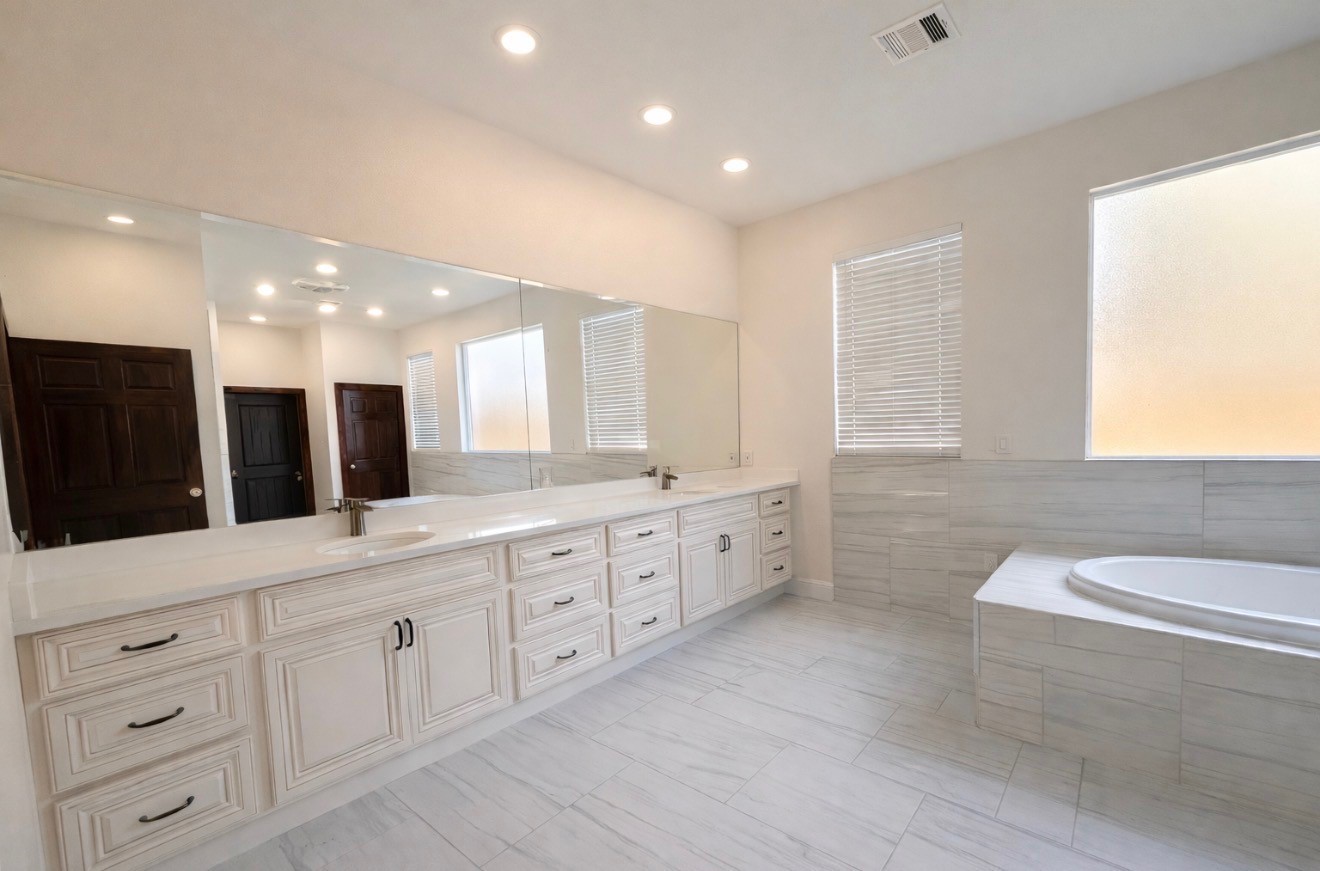 25910 Maplewood Drive Spring, TX 77386 - Photo 14 of 38 master bath 1st floor