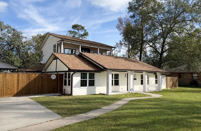 $590,000 | 25910 Maplewood Drive, Spring, TX 77386