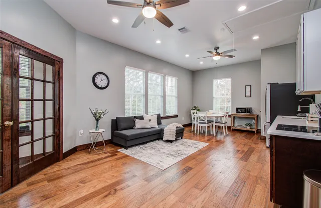 $590,000 | 25910 Maplewood Drive, Spring, TX 77386