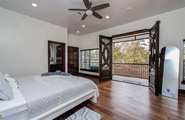 $590,000 | 25910 Maplewood Drive, Spring, TX 77386