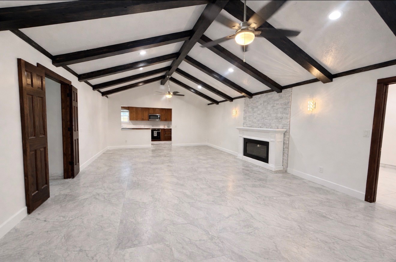 25910 Maplewood Drive Spring, TX 77386 - Photo 6 of 38 living room