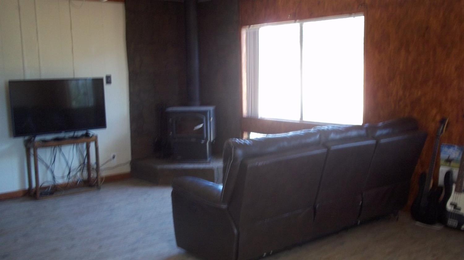 36836 Hopewell Road Squaw Valley, CA 93675 - Photo 3 of 18 Gallery Image 3