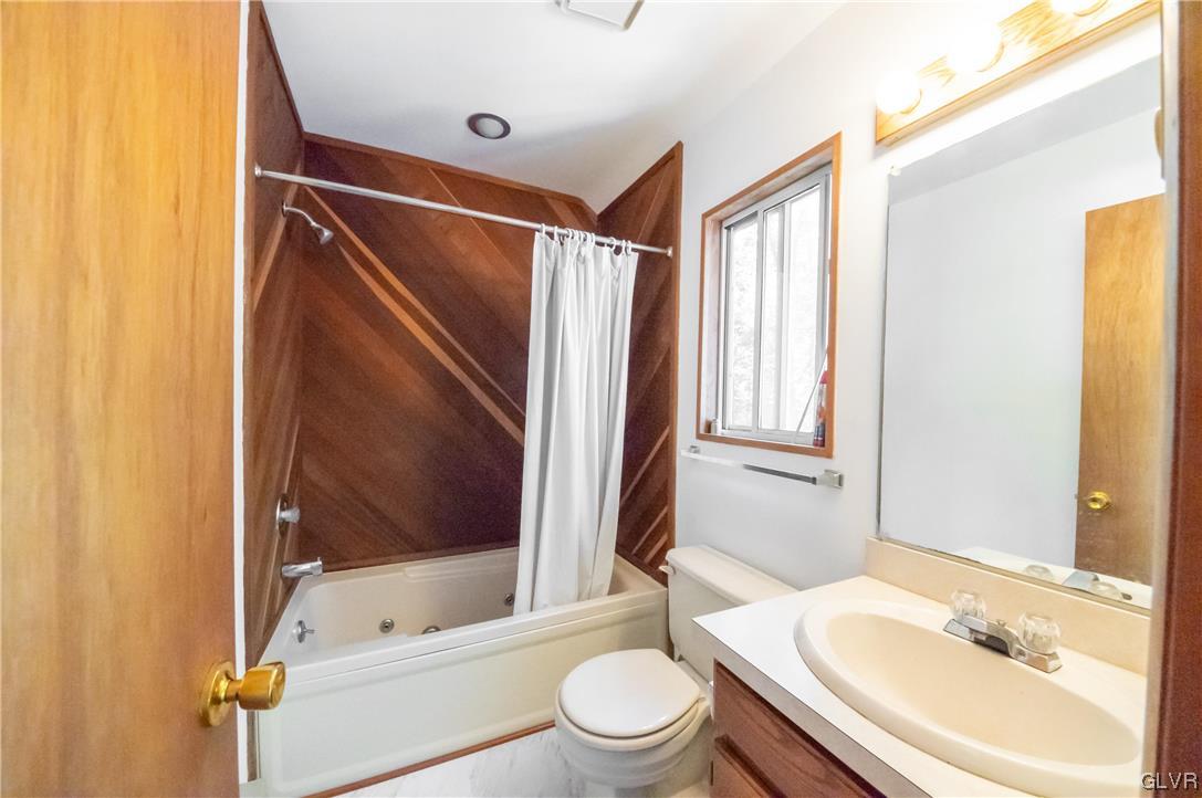 156 Rim Road East Stroudsburg, PA 18302 - Photo 26 of 37 Gallery Image 26