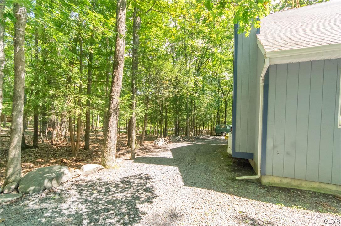 156 Rim Road East Stroudsburg, PA 18302 - Photo 35 of 37 Gallery Image 35
