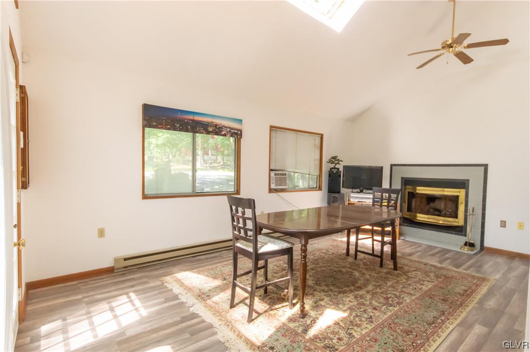 156 Rim Road East Stroudsburg, PA 18302 - Photo 6 of 37 Gallery Image 6
