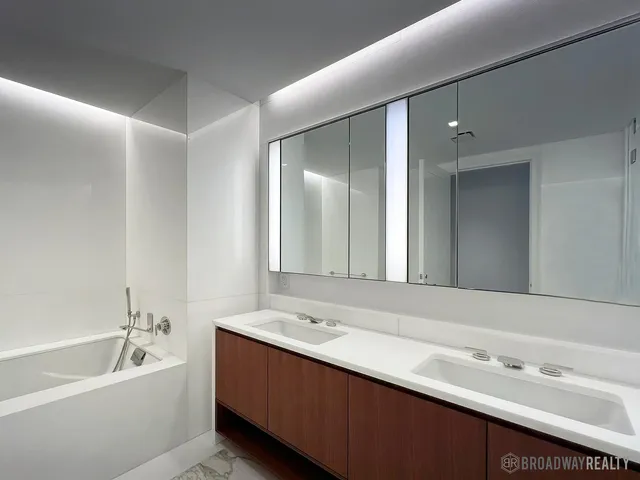 $35,900 | 1289 Lexington Avenue, Unit 6B | Upper East Side