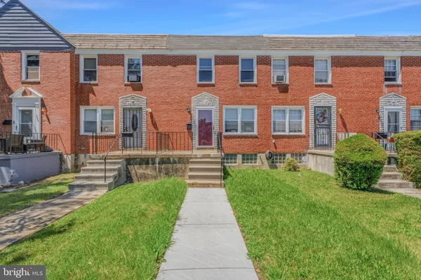 $2,100 | 586 Lucia Avenue, Baltimore, MD 21229