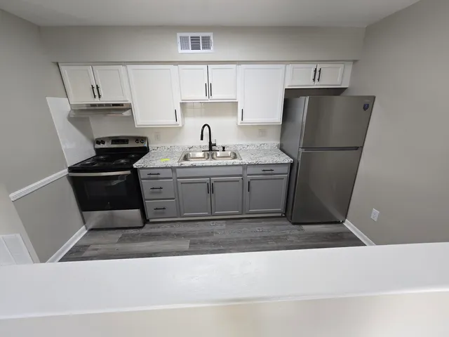 $895 | 2645 Westover Avenue Southwest, Unit 6, Roanoke, VA 24015