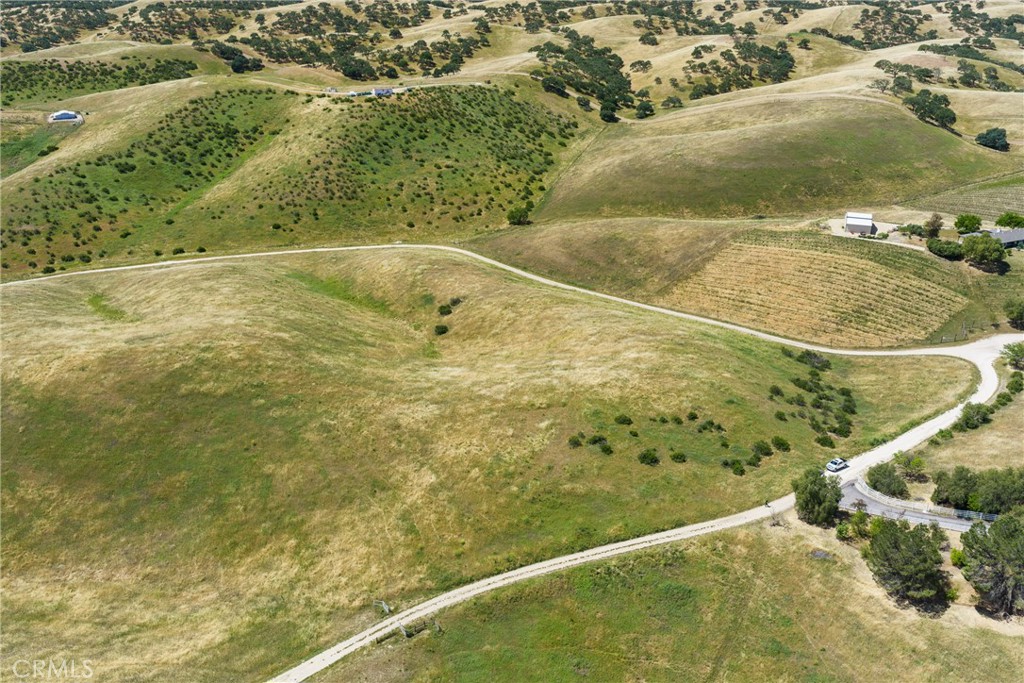 1738 Nygren Road San Miguel, CA 93451 - Photo 7 of 15