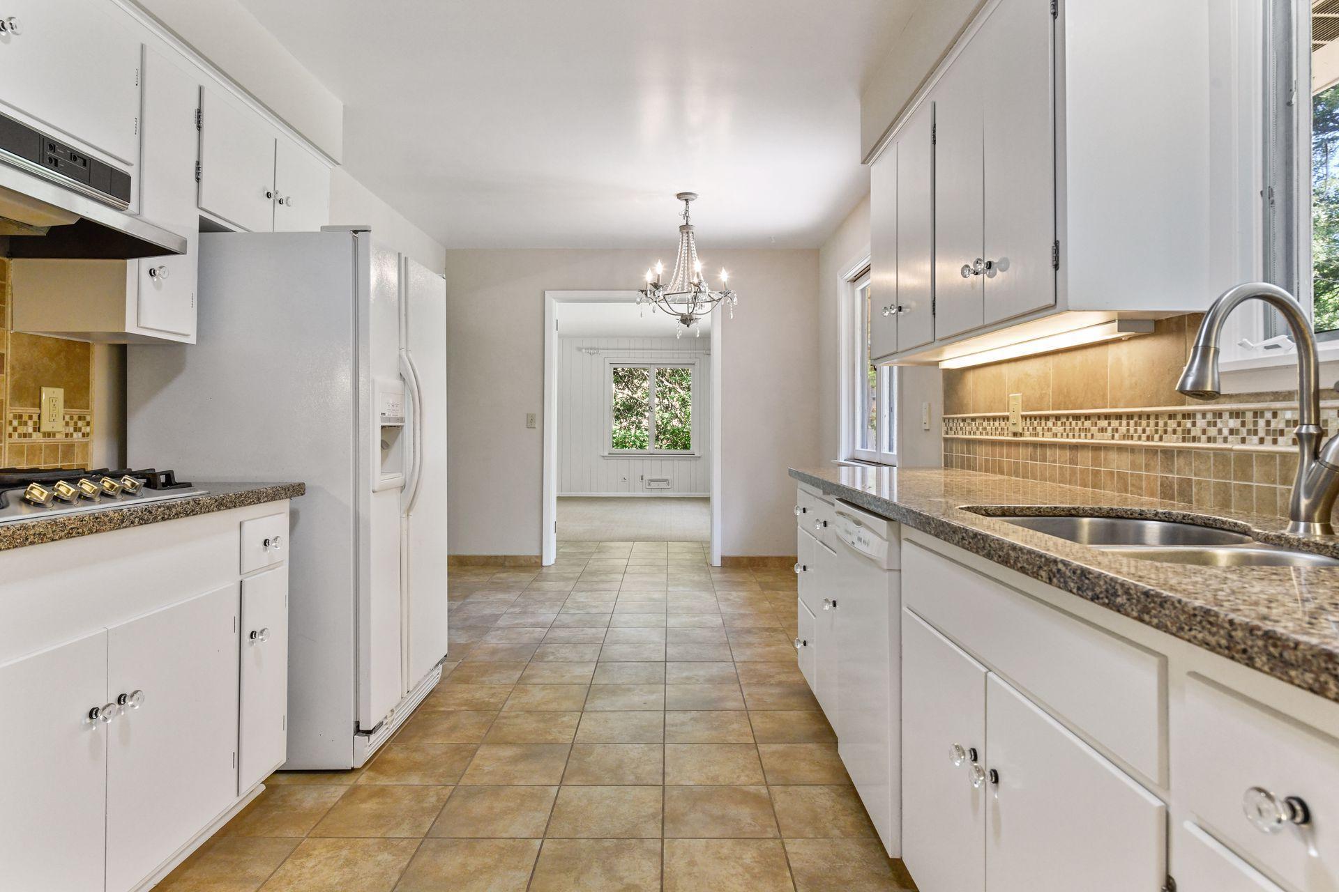 3719 Cardinal Road Minnetonka, MN 55345 - Photo 11 of 30