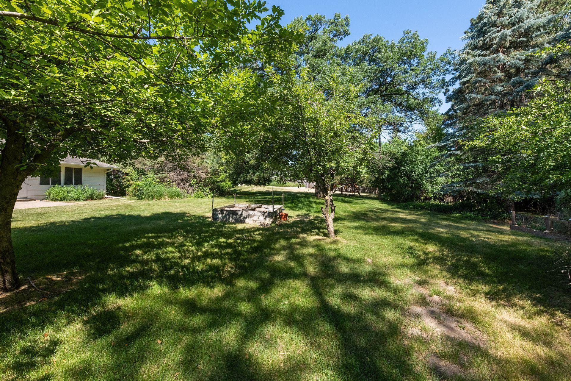 3719 Cardinal Road Minnetonka, MN 55345 - Photo 28 of 30
