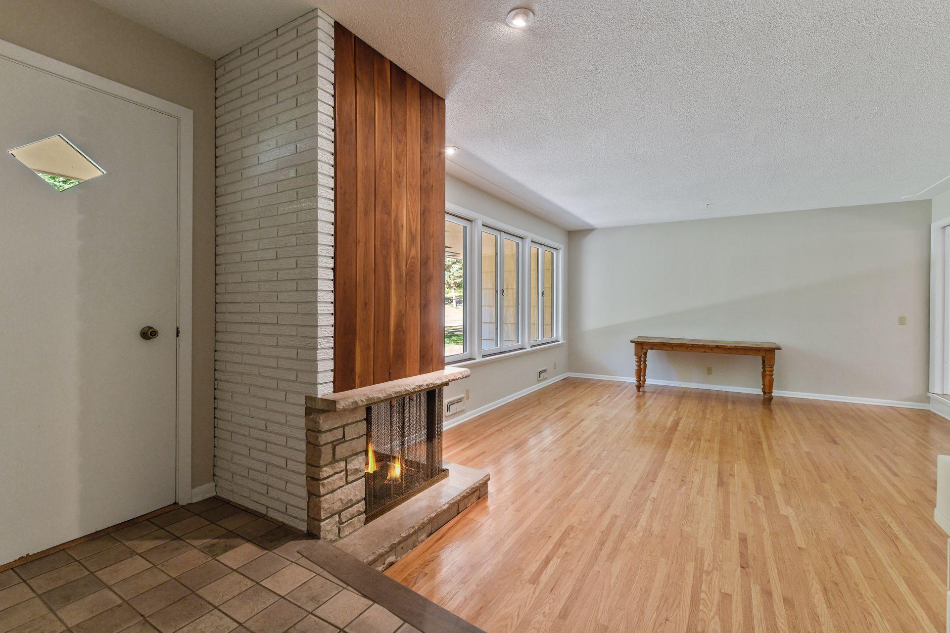 3719 Cardinal Road Minnetonka, MN 55345 - Photo 6 of 30