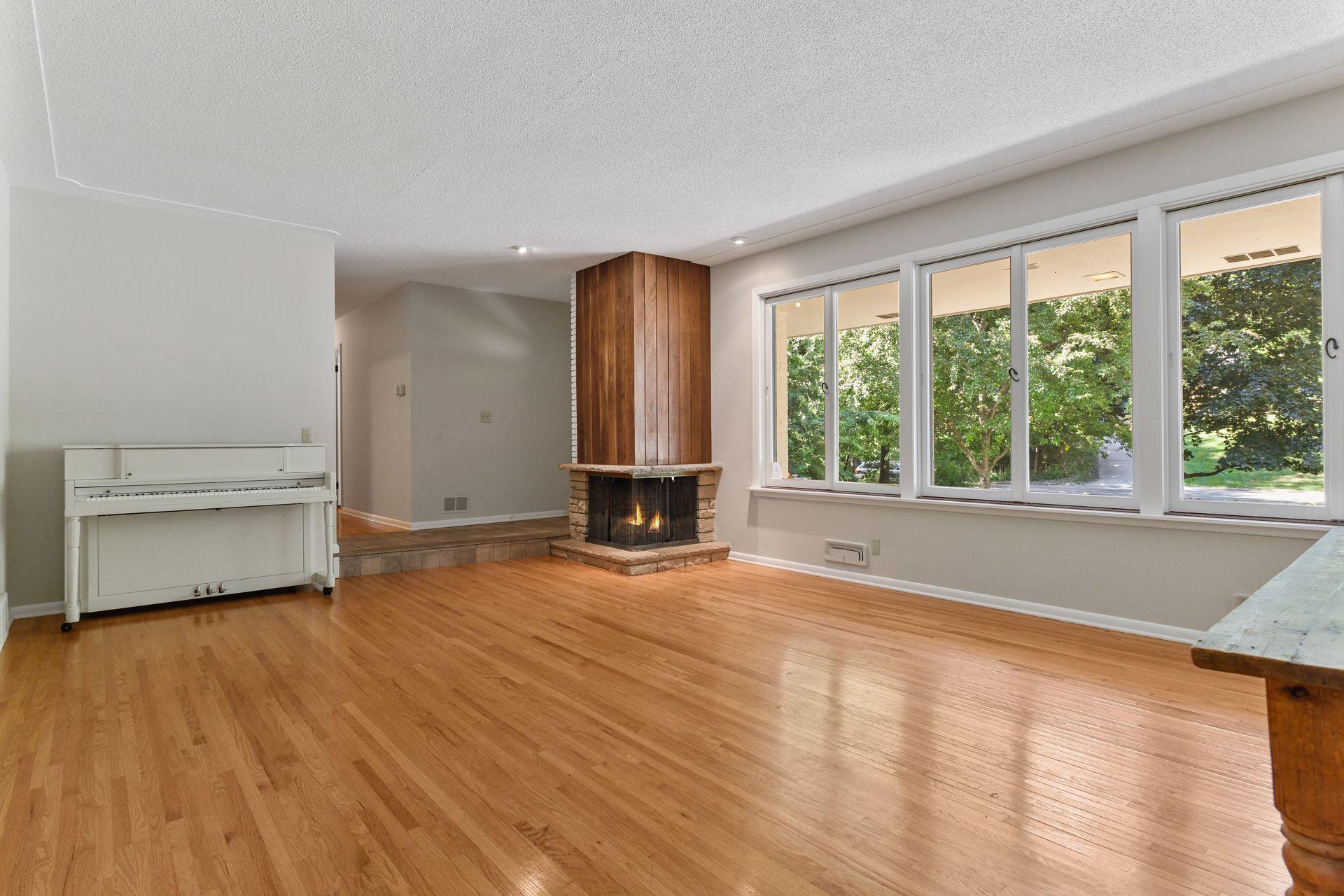 3719 Cardinal Road Minnetonka, MN 55345 - Photo 8 of 30