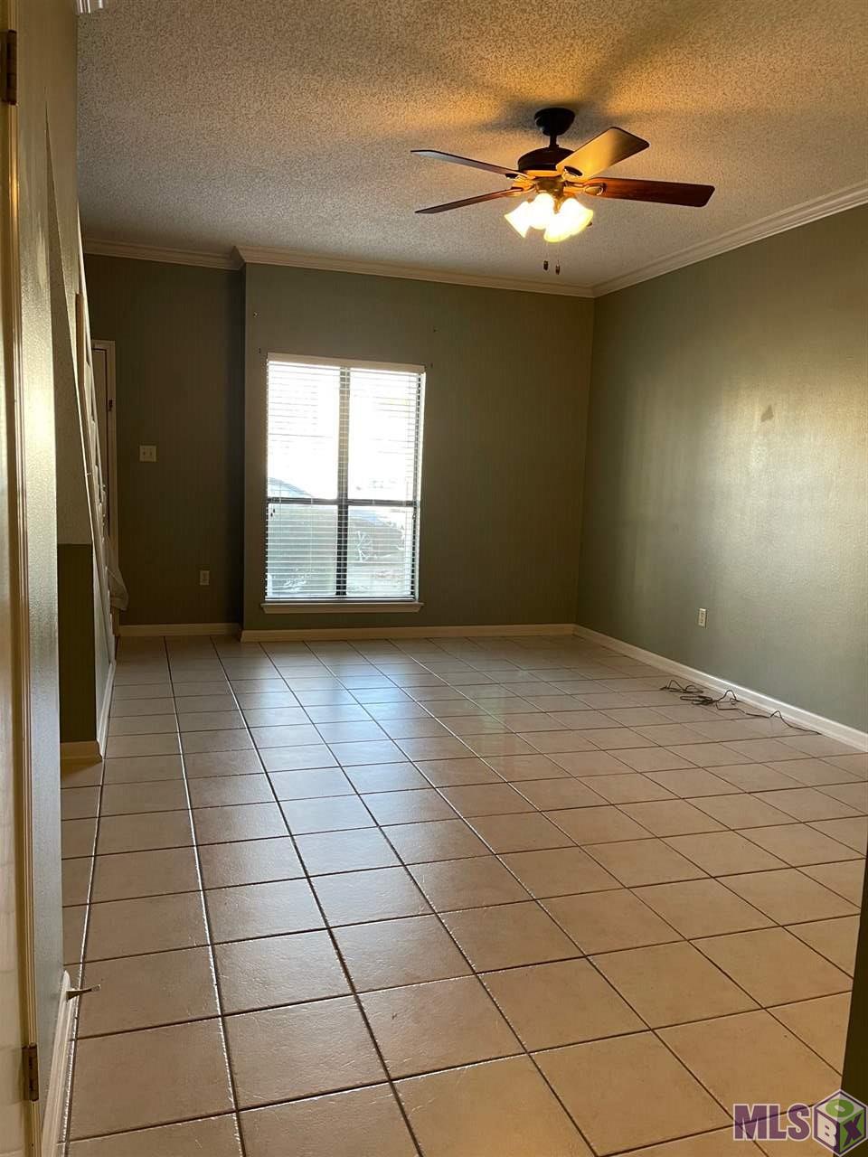 8508 Summa Avenue, Unit 5 Baton Rouge, LA 70809 - Photo 2 of 10