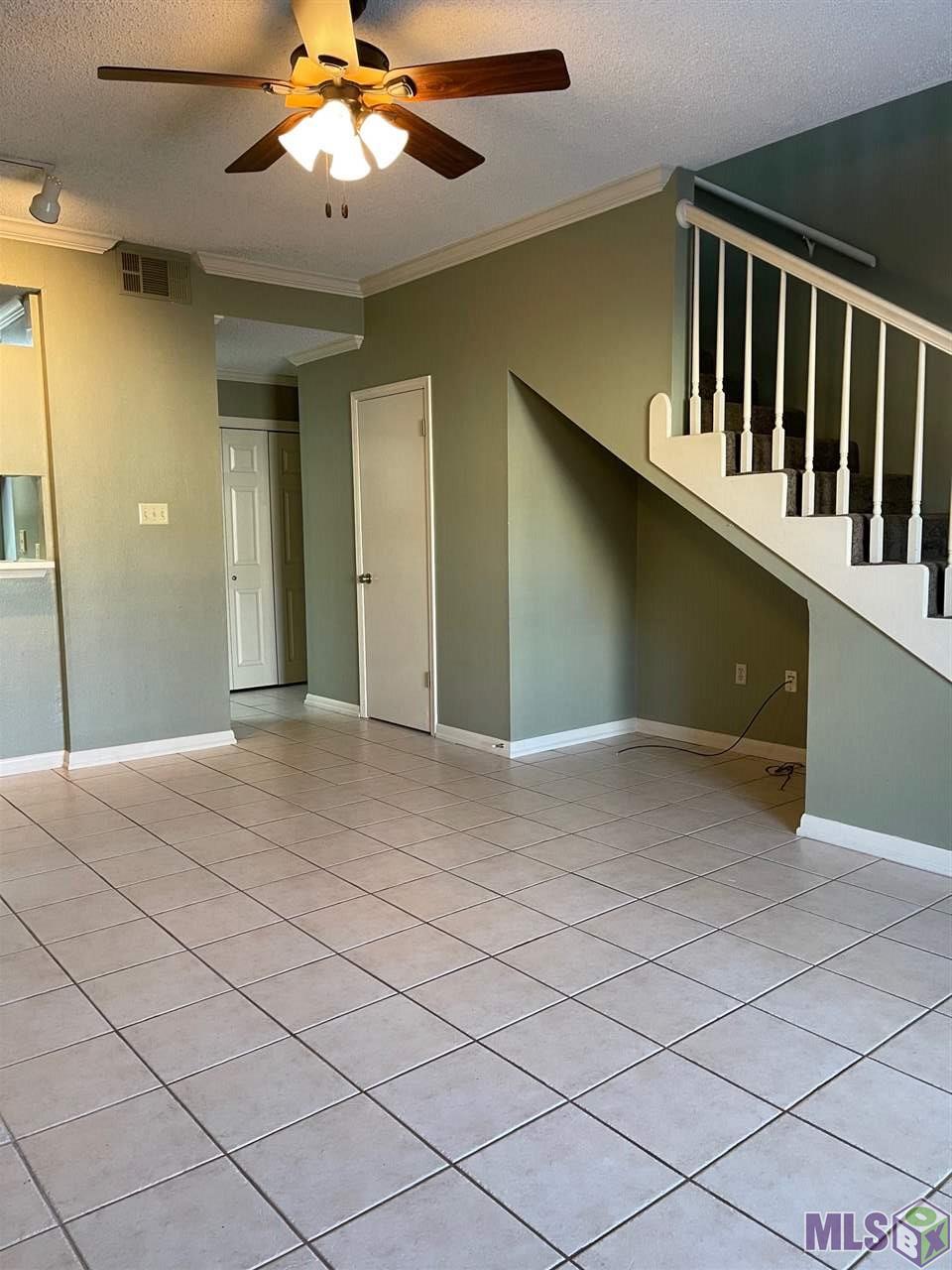 8508 Summa Avenue, Unit 5 Baton Rouge, LA 70809 - Photo 3 of 10