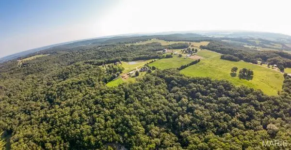 $699,900 | 1483 Cedar Ridge Drive, Hermann, MO 65041