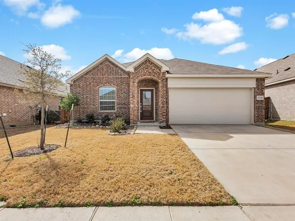 $2,100 | 11616 Roaring Frk Trail, Aubrey, TX 76227