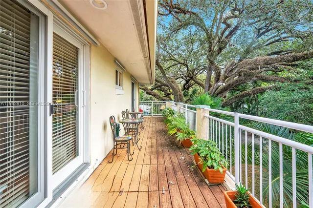 $3,200,000 | 2496 Abaco Avenue, Miami, FL 33133