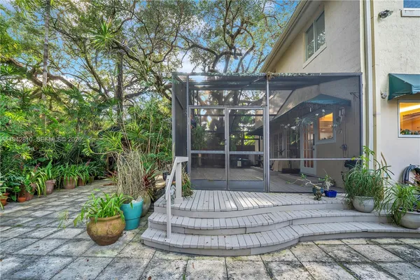 $3,050,000 | 2496 Abaco Avenue, Miami, FL 33133