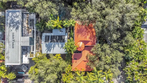 $3,050,000 | 2496 Abaco Avenue, Miami, FL 33133