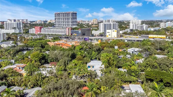 $3,050,000 | 2496 Abaco Avenue, Miami, FL 33133