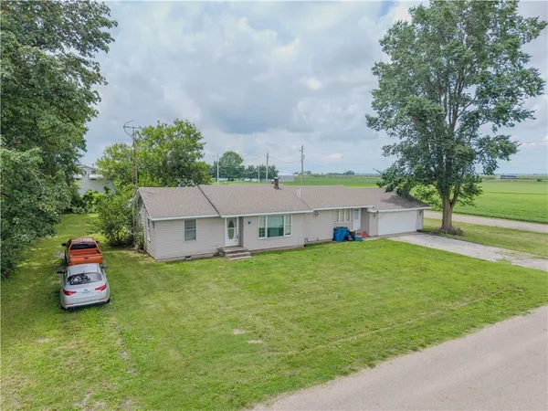 $159,900 | 719 North John Street, Fithian, IL 61844