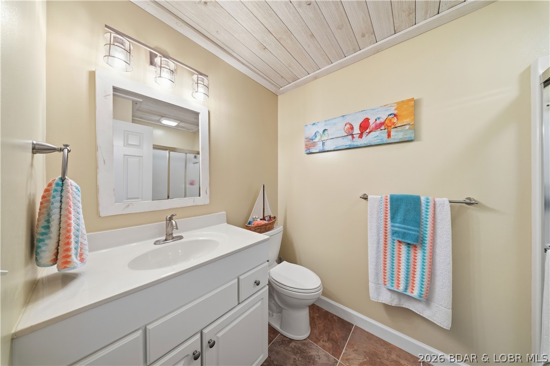 131 Evergreen Road, Unit 1B Sunrise Beach, MO 65079 - Photo 23 of 43 En Suite