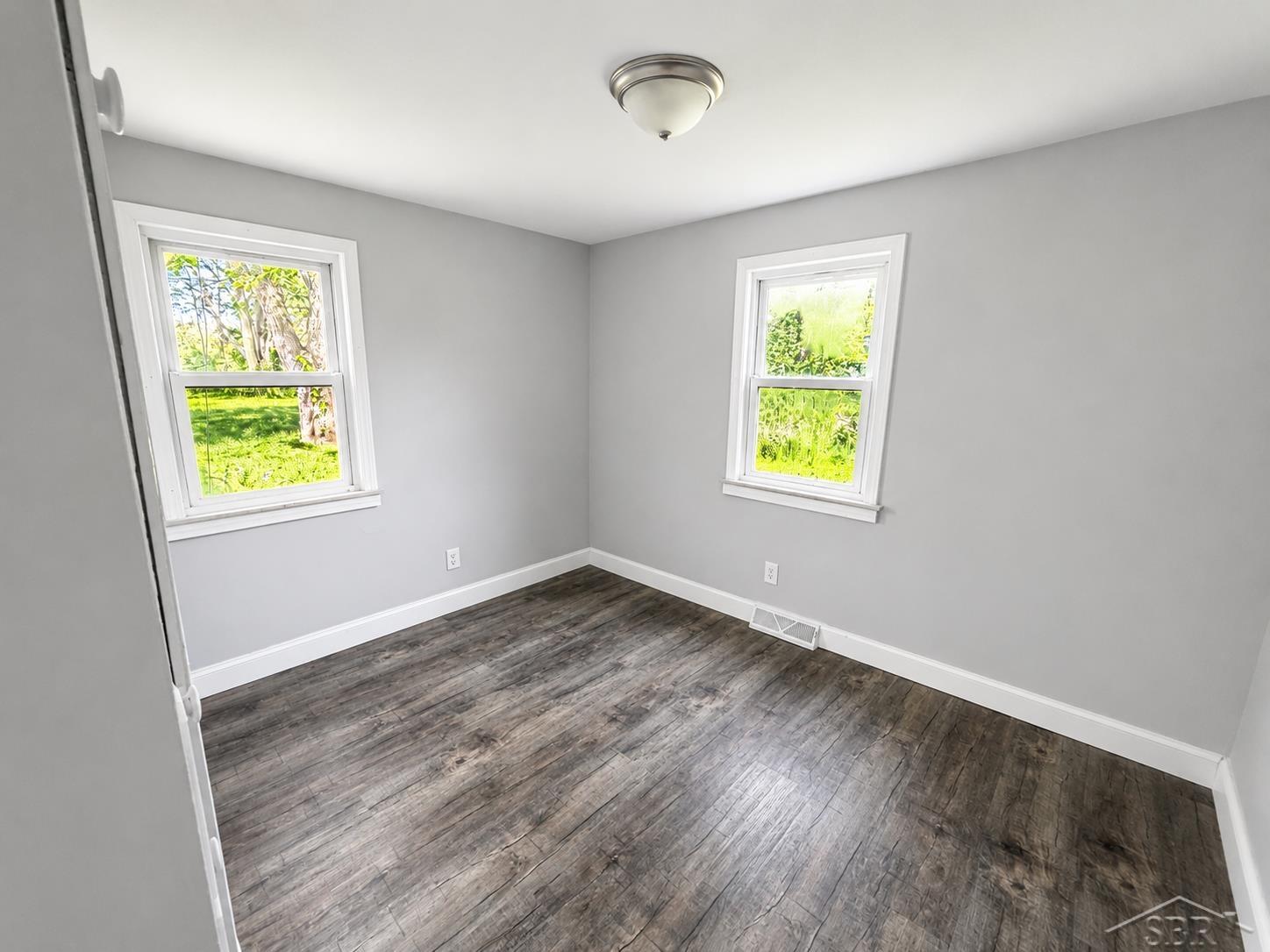 6490 Stroebel Road Saginaw, MI 48609 - Photo 4 of 25