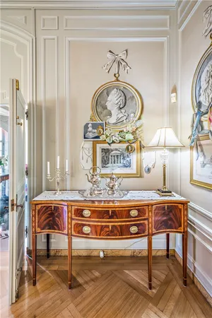 $100,000 | 115 Narragansett Avenue, Newport, RI 02840