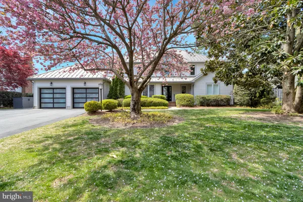 $2,850,000 | 37 West Side Drive, Rehoboth Beach, DE 19971