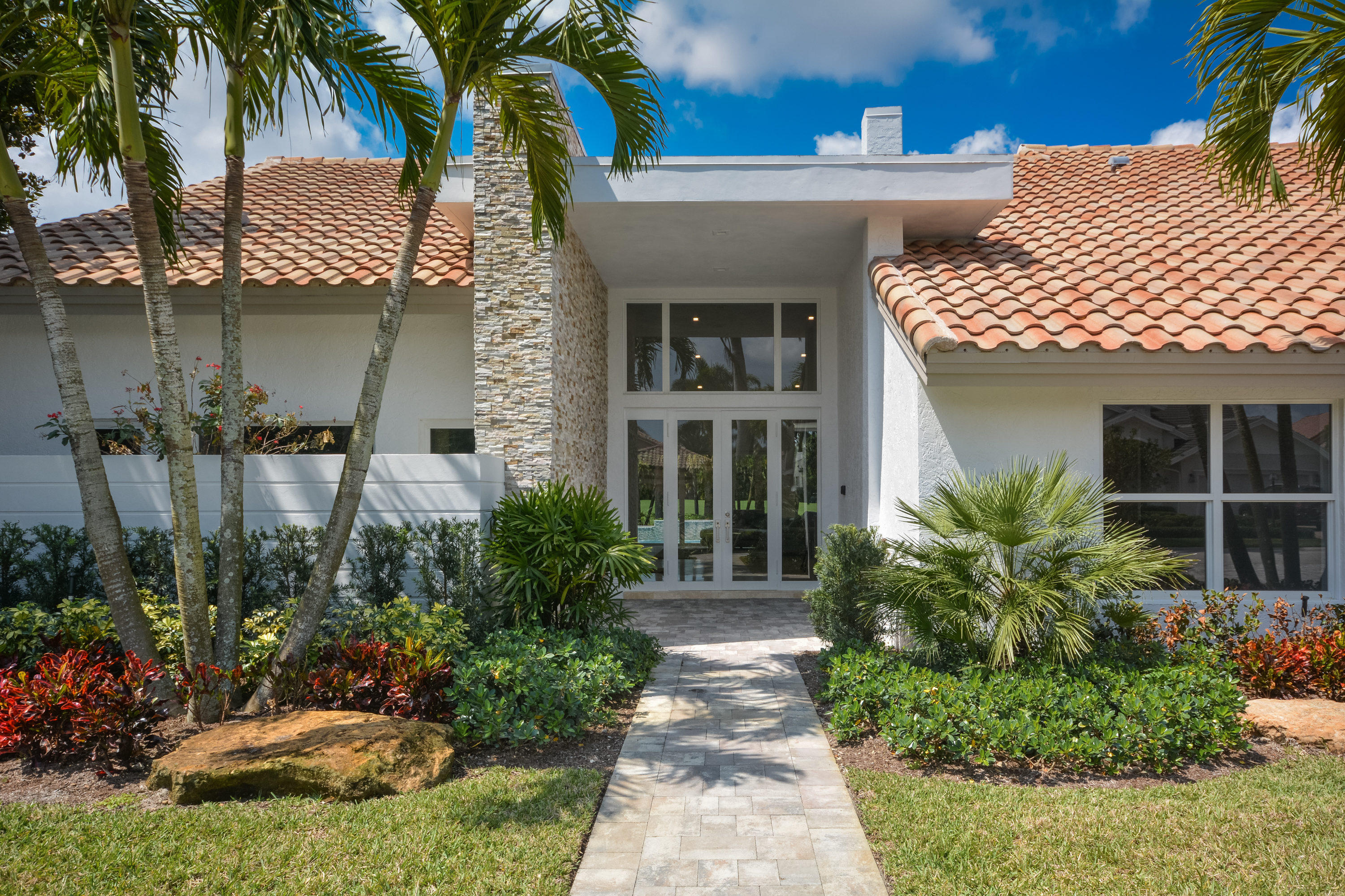 17663 Foxborough Lane Boca Raton, FL 33496 - Photo 3 of 60 entrance