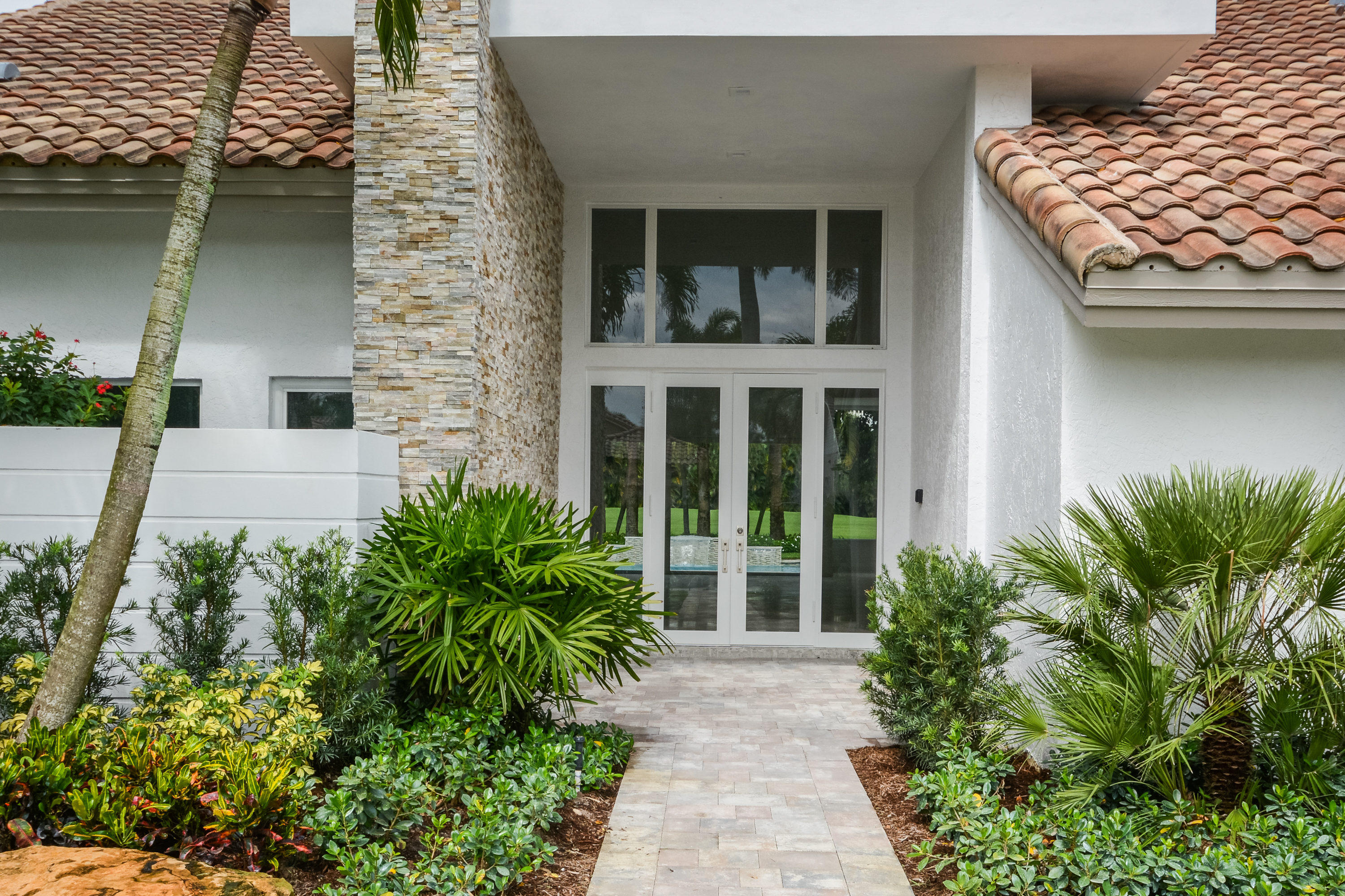 17663 Foxborough Lane Boca Raton, FL 33496 - Photo 4 of 60 entrance