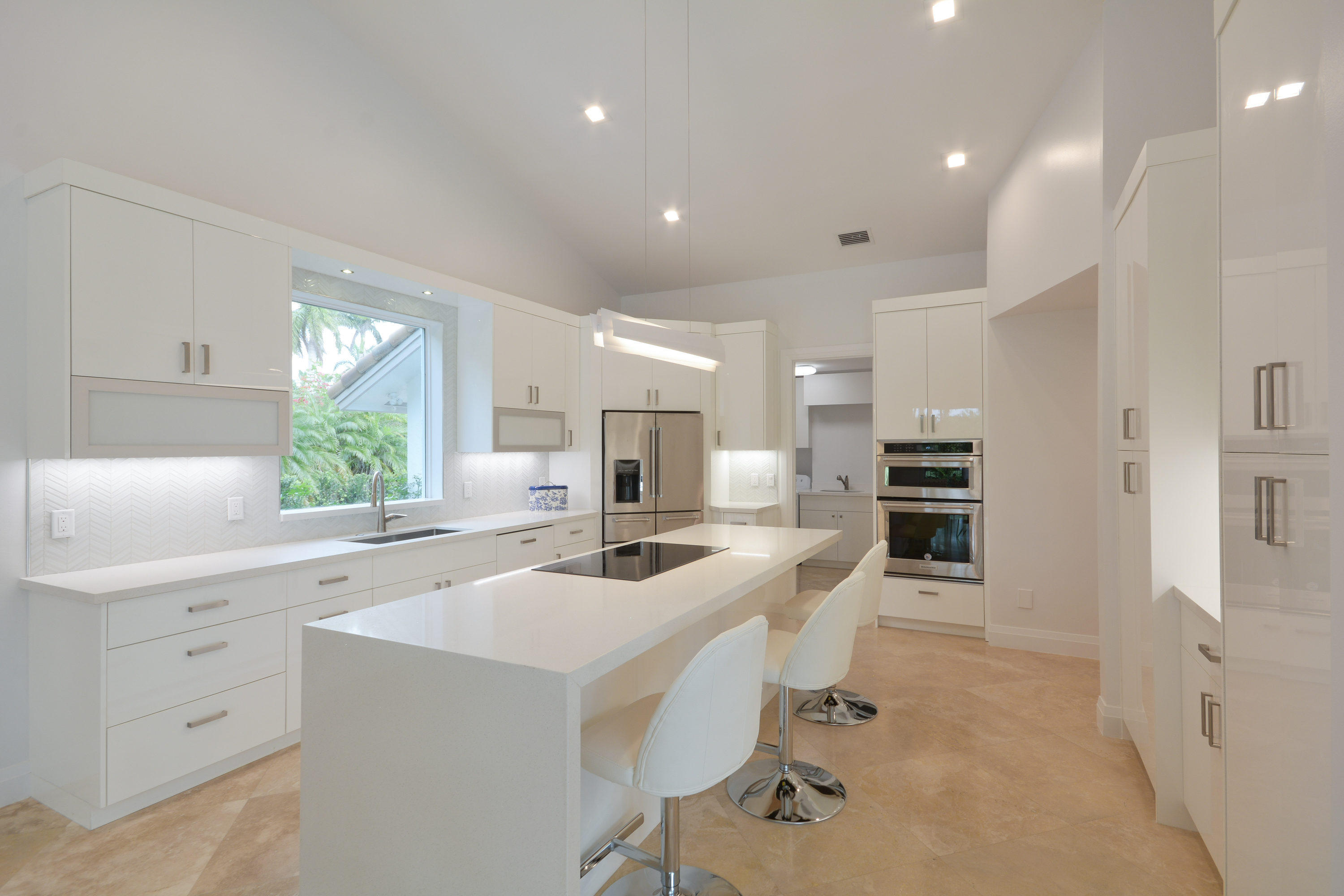 17663 Foxborough Lane Boca Raton, FL 33496 - Photo 9 of 60 kitchen