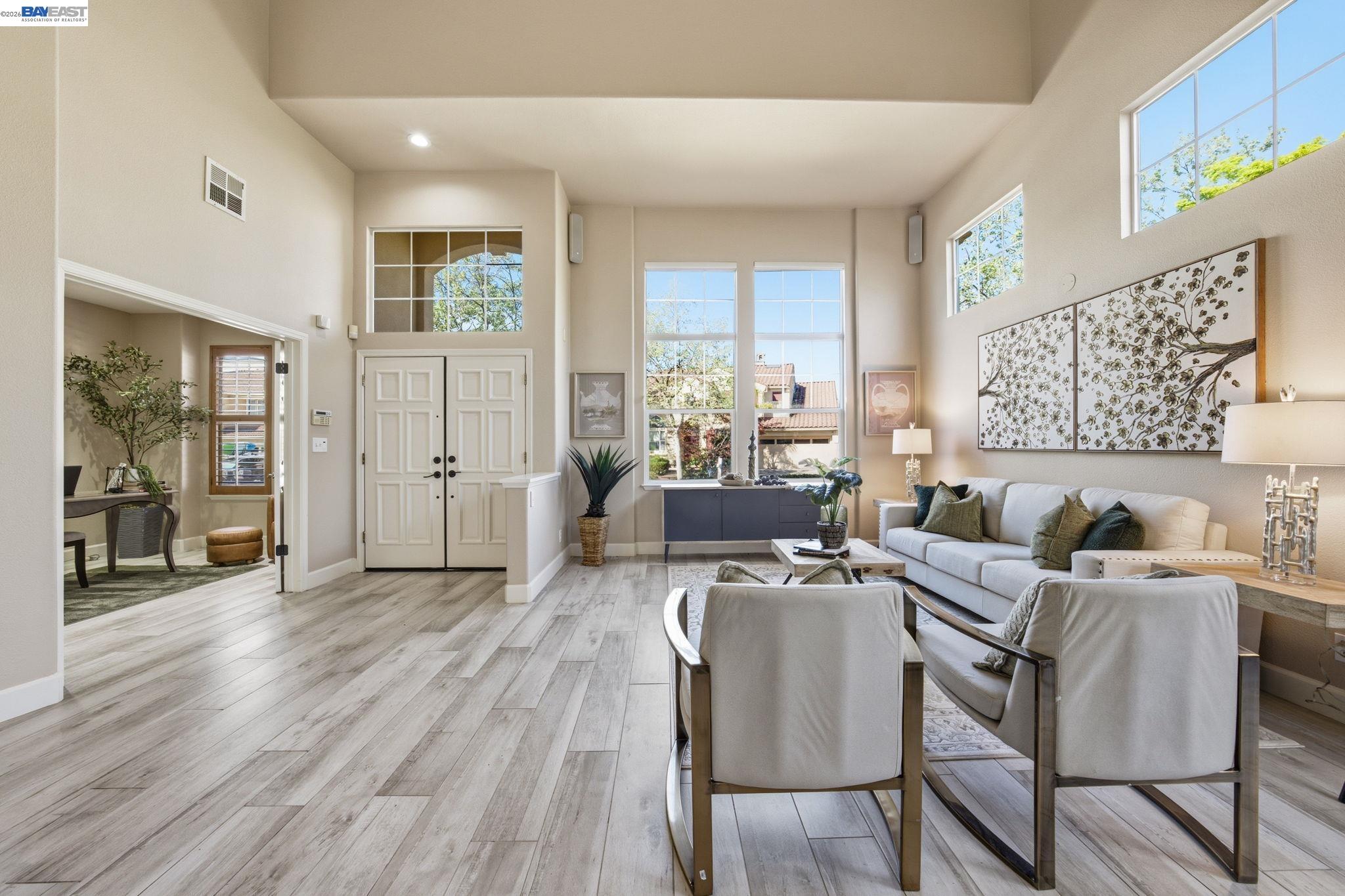 6031 Hedgecrest Circle San Ramon, CA 94582 - Photo 5 of 60