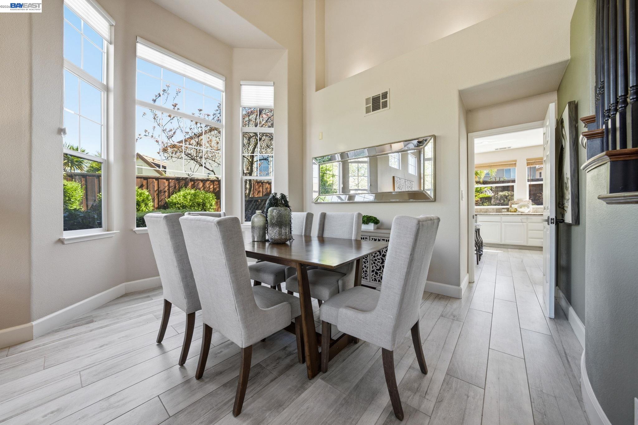 6031 Hedgecrest Circle San Ramon, CA 94582 - Photo 8 of 60